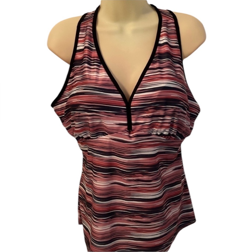 🔴NWOT- racerback tankini swimwear